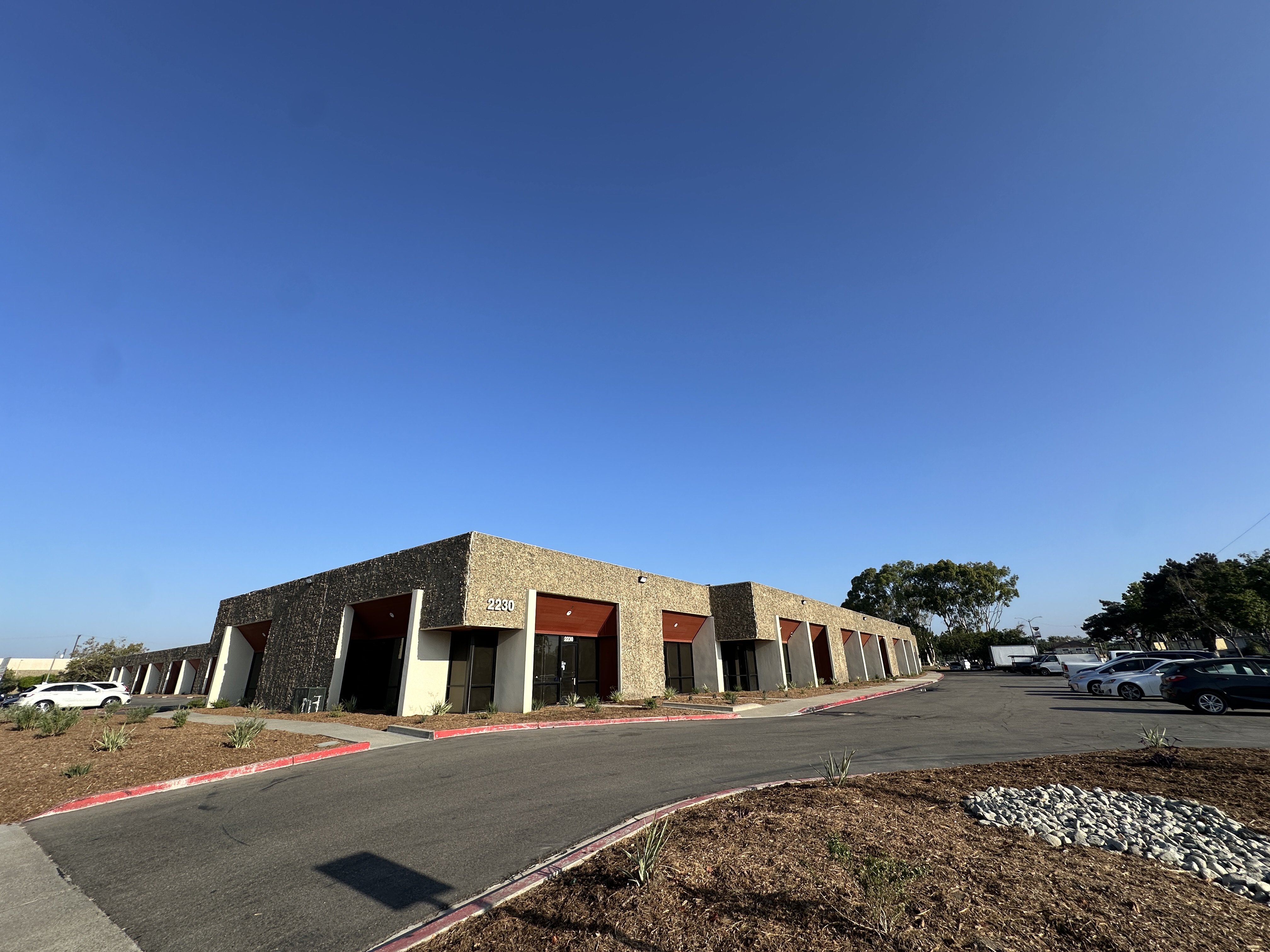 Photo of 2917 Warner Avenue, Santa Ana �